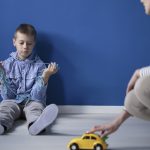 Asperger Sendromu Nedir? Belirtileri ve Tedavi Yöntemleri Nelerdir?